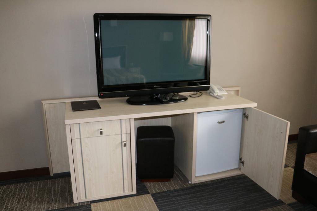 Aktau Hotel Eksteriør billede