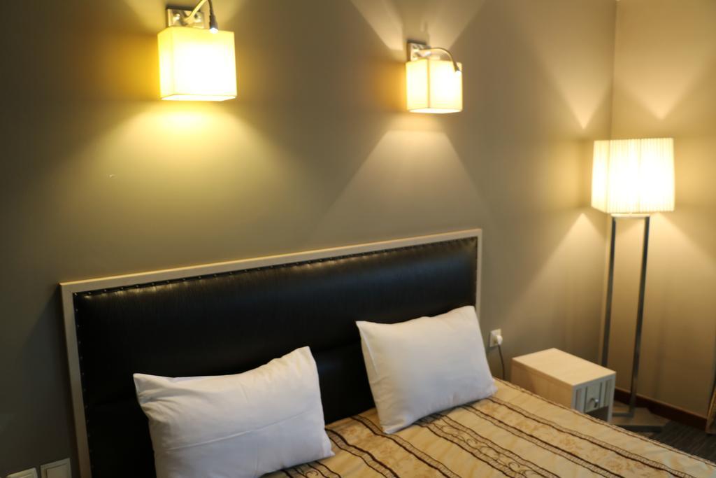 Aktau Hotel Eksteriør billede