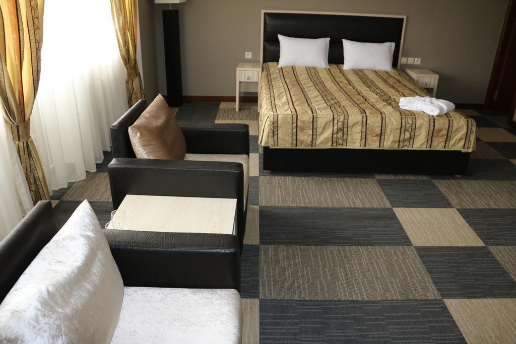Aktau Hotel Eksteriør billede