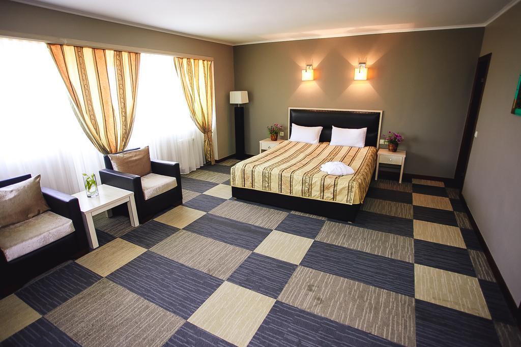 Aktau Hotel Eksteriør billede